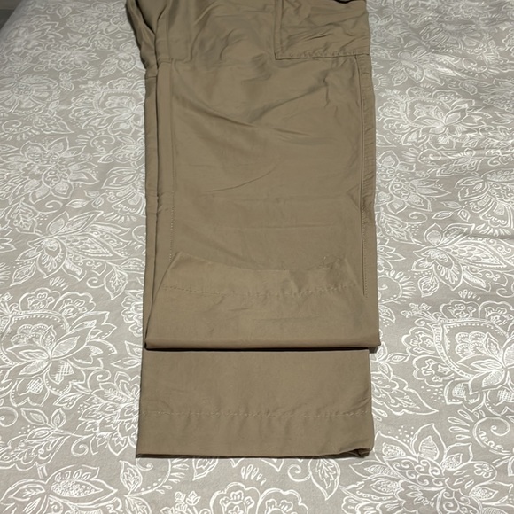 Men’s small Nike cargo pant - Picture 3 of 6